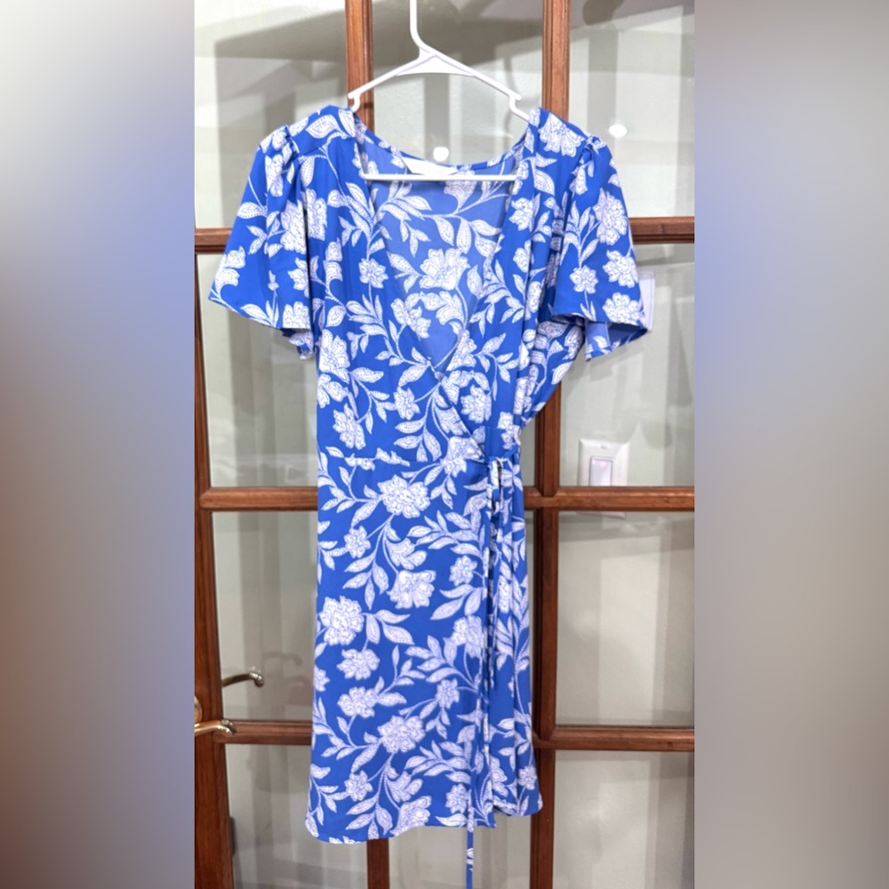 LC Lauren Conrad Blue and White Floral Wrap Dress - UEC